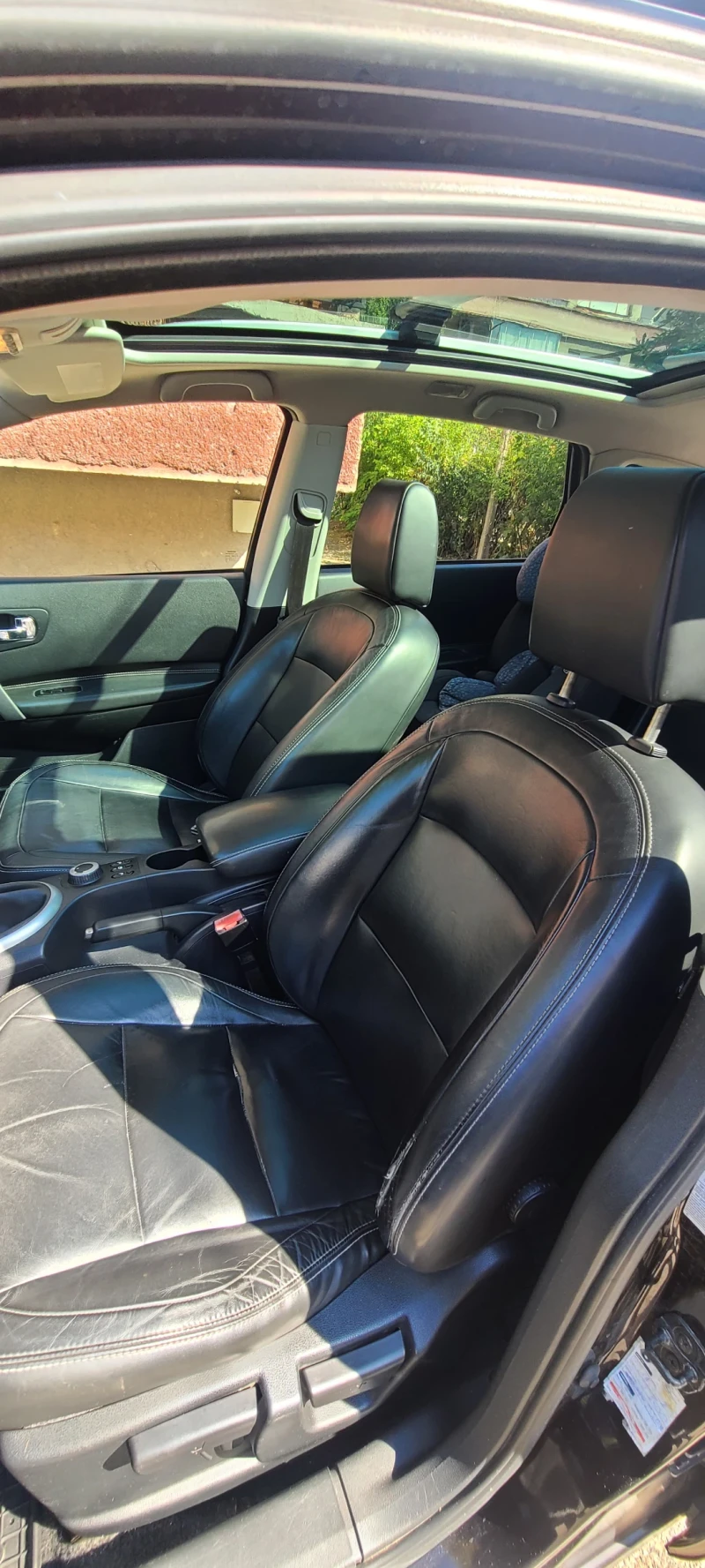 Nissan Qashqai 1.6, 4x4, 7 местен, снимка 9 - Автомобили и джипове - 52527147