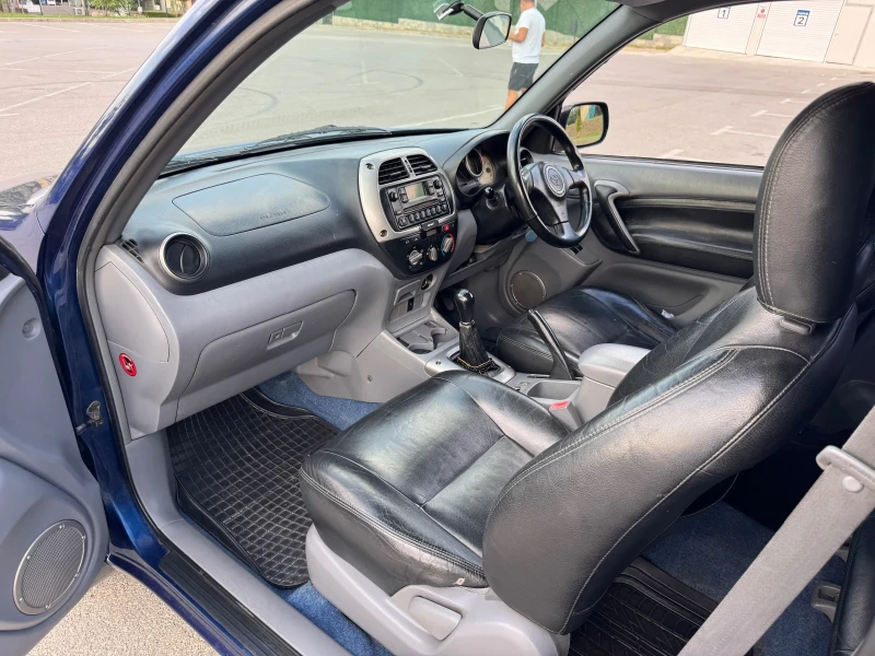 Toyota Rav4 2.0 VVTI, снимка 7 - Автомобили и джипове - 51968247