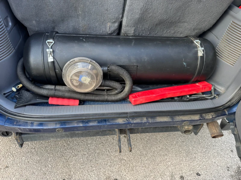 Toyota Rav4 2.0 VVTI, снимка 15 - Автомобили и джипове - 51968247