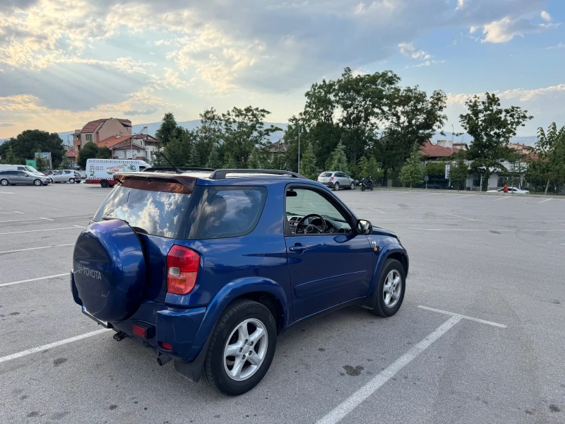 Toyota Rav4 2.0 VVTI, снимка 3 - Автомобили и джипове - 51968247