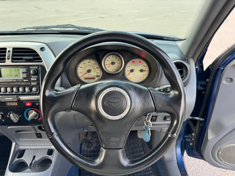 Toyota Rav4 2.0 VVTI, снимка 14 - Автомобили и джипове - 51968247