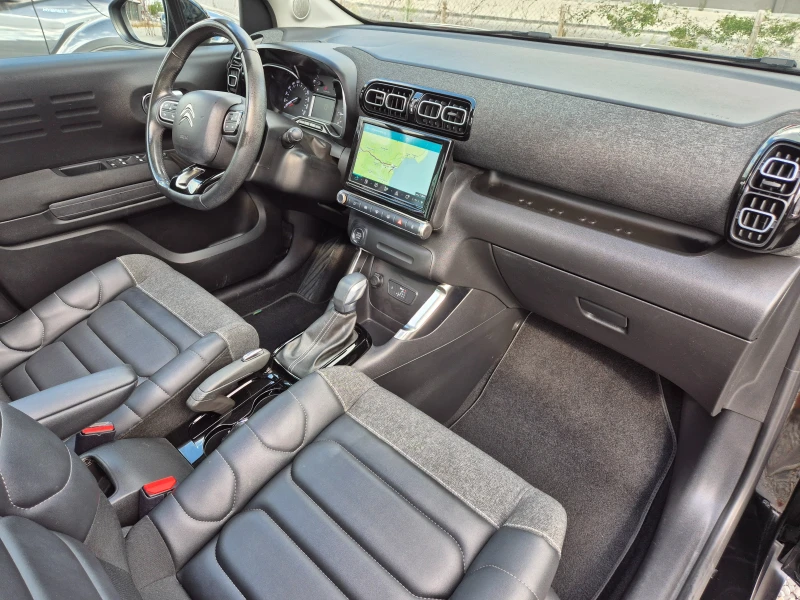 Citroen C3 Aircross 1.5 HDI -LED-KEYLESS-DISTRONIK-LANE ASSIST-PANORAM, снимка 11 - Автомобили и джипове - 51568714