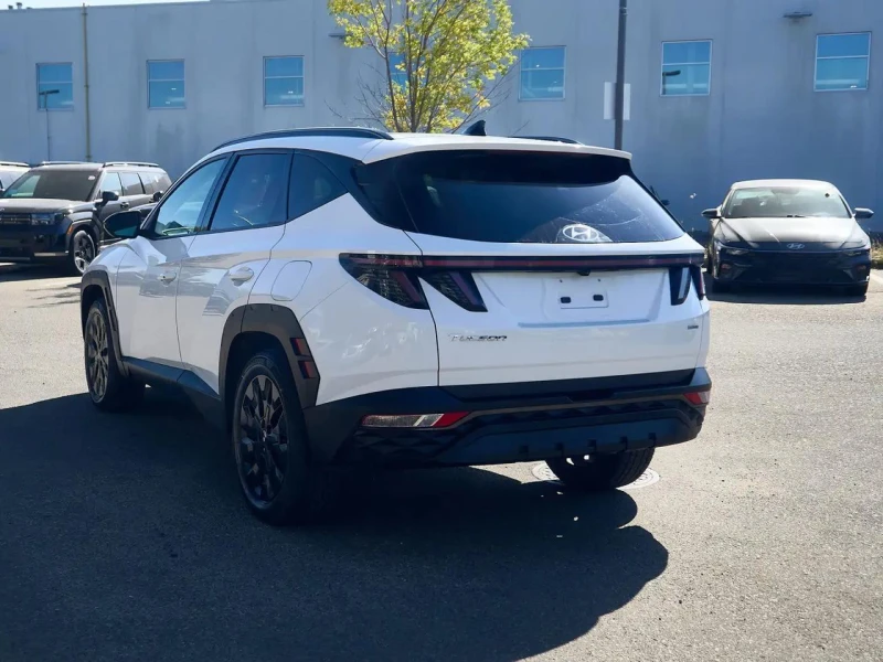 Hyundai Tucson Пано* Подгрев* AWD* Камера, снимка 3 - Автомобили и джипове - 52318055