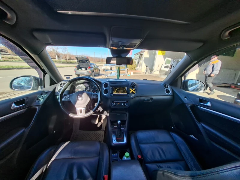 VW Tiguan R-line, снимка 8 - Автомобили и джипове - 53124167