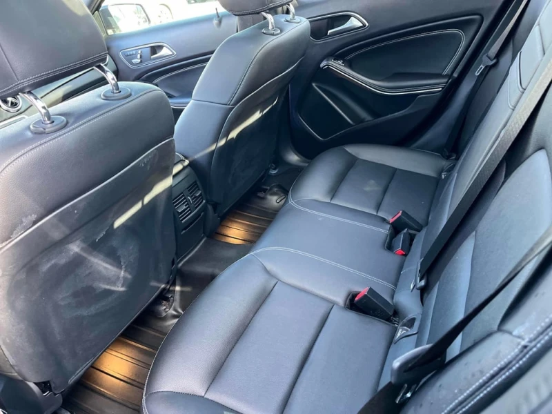 Mercedes-Benz GLA * 250 * CARFAX * БЕЗ ПЪРВОНАЧАЛНА ВНОСКА, снимка 11 - Автомобили и джипове - 53201452