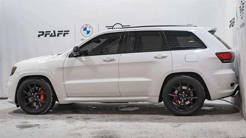 Jeep Grand cherokee SRT* ДИСТРОНИК* HARMAN KARDON* ПАНОРАМА* АЛКАНТАРА, снимка 2 - Автомобили и джипове - 53801630