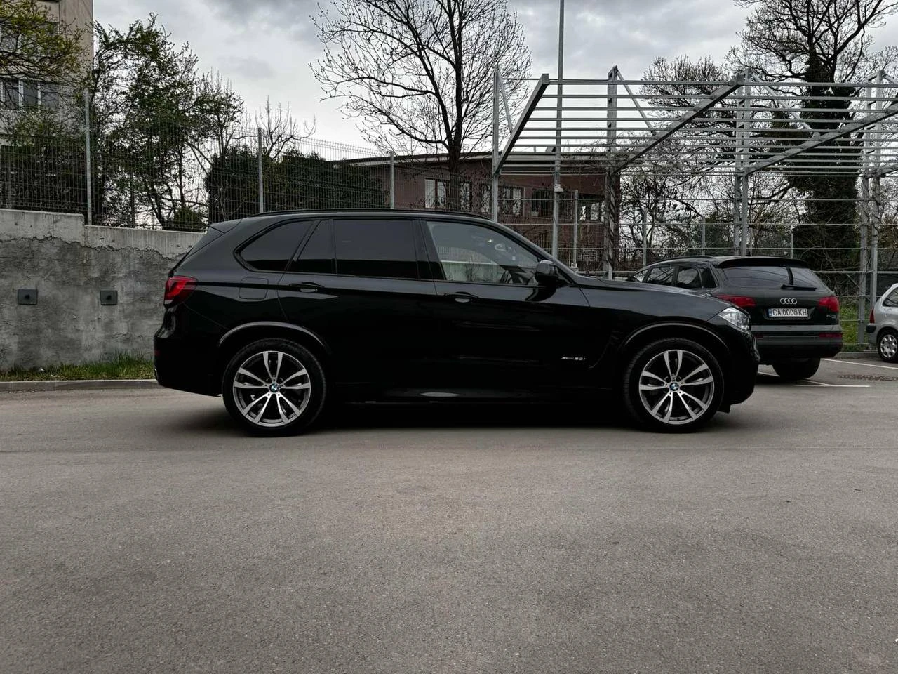 BMW X5 50i  - изображение 2