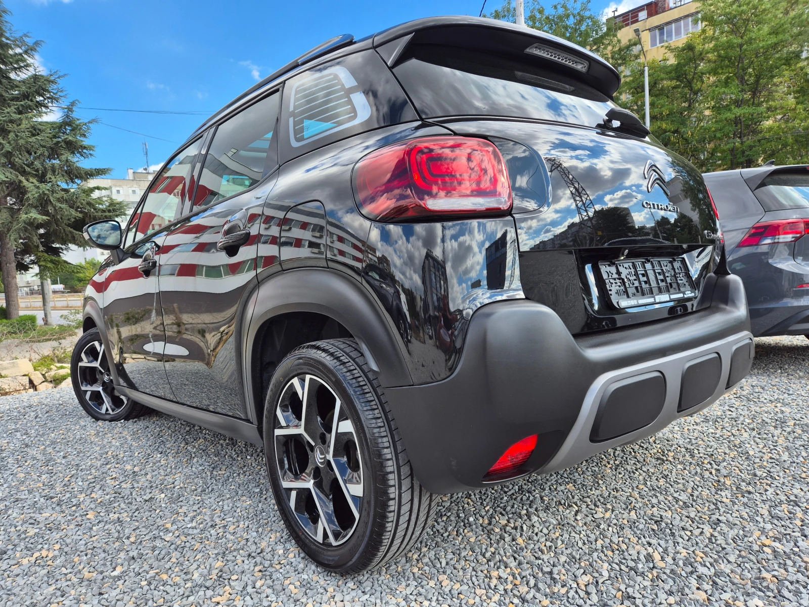 Citroen C3 Aircross 1.5 HDI -LED-KEYLESS-DISTRONIK-LANE ASSIST-PANORAM - изображение 4