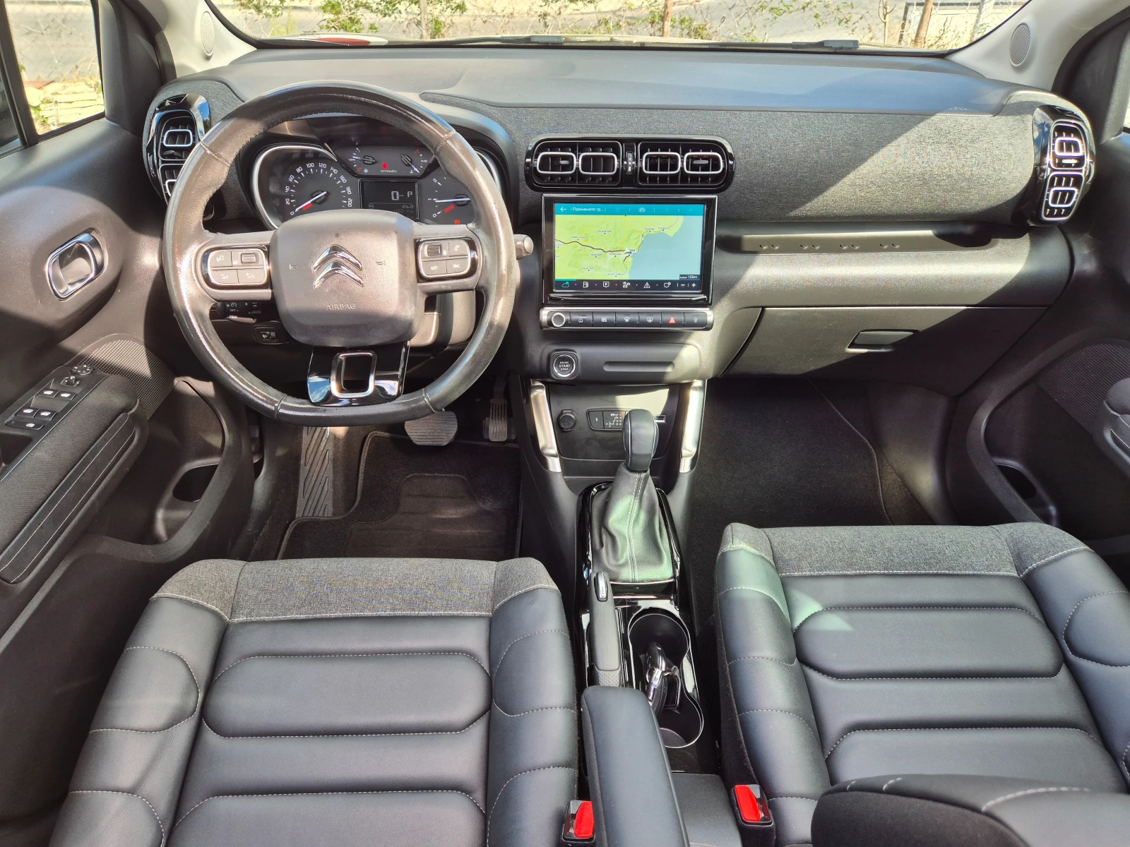 Citroen C3 Aircross 1.5 HDI -LED-KEYLESS-DISTRONIK-LANE ASSIST-PANORAM - изображение 8