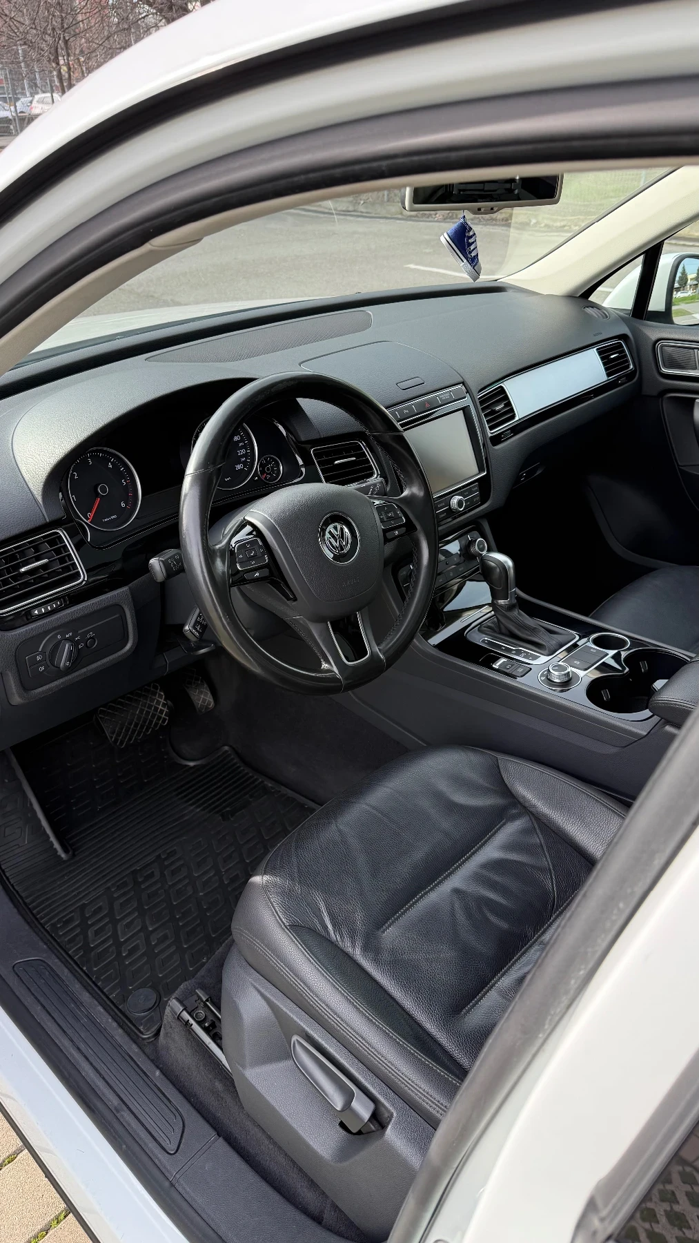 VW Touareg 3.0 TDI - изображение 8