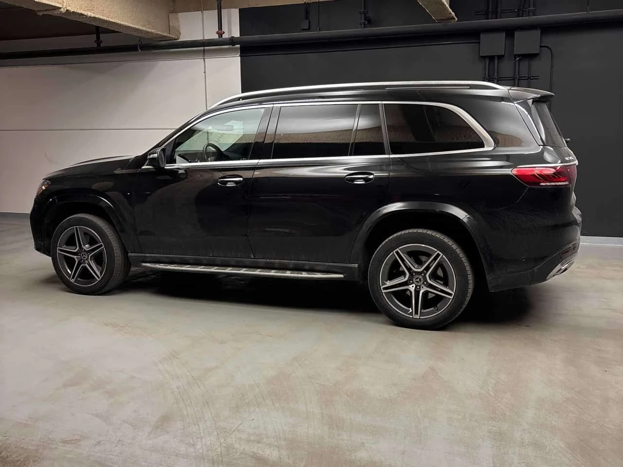 Mercedes-Benz GLS 450 ДИСТРОНИК * 360 * BURMESTER * PANO * ОБДУХВАНЕ * , снимка 2 - Автомобили и джипове - 54218998