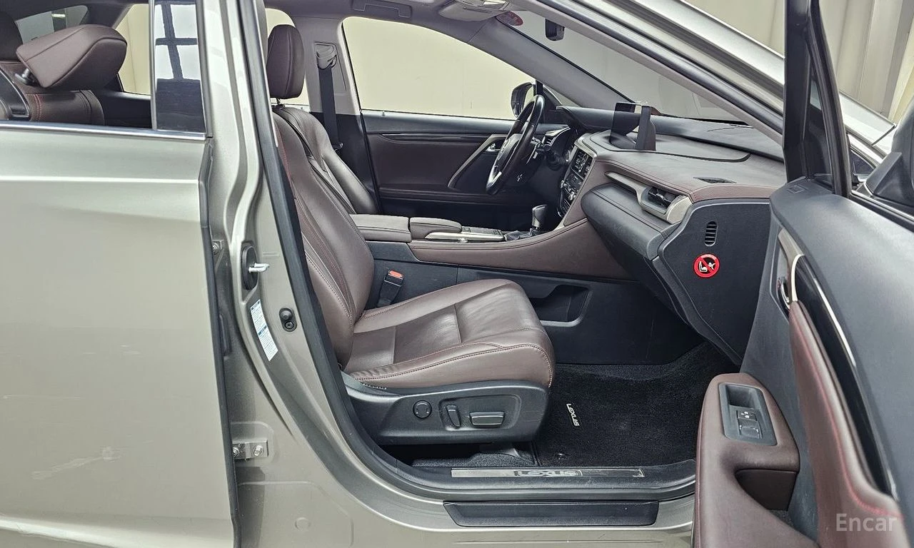 Lexus RX 450h plus ПОДГРЕВ* ОБДУХВАНЕ* 360КАМЕРА* LANE* ASSIST* , снимка 14 - Автомобили и джипове - 54391824