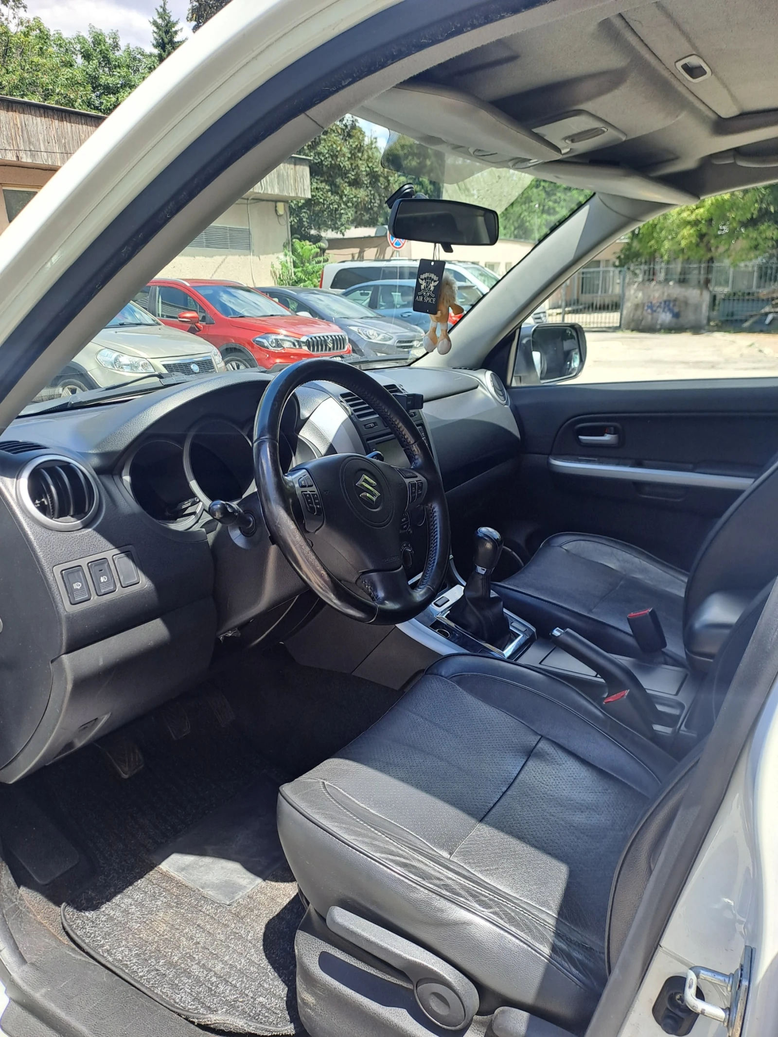Suzuki Grand vitara, снимка 7 - Автомобили и джипове - 55179856