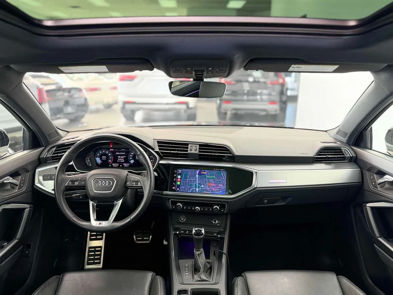 Audi Q3 * Progressiv 45 TFSI quattro* АВТОКРЕДИТ* , снимка 9 - Автомобили и джипове - 55575895