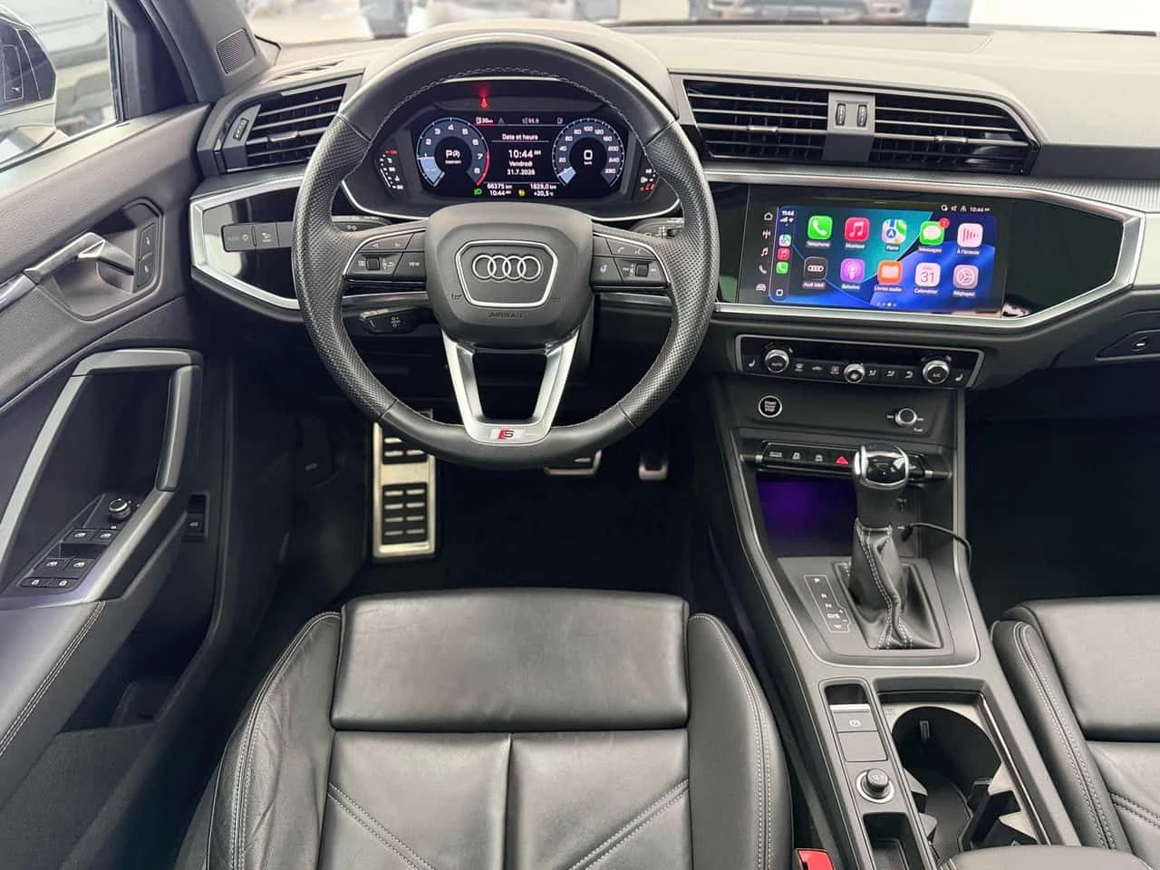 Audi Q3 * Progressiv 45 TFSI quattro* АВТОКРЕДИТ* , снимка 8 - Автомобили и джипове - 55575895