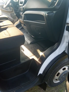 Iveco 35c15 3.0 Хладилен, снимка 6 - Бусове и автобуси - 53647666