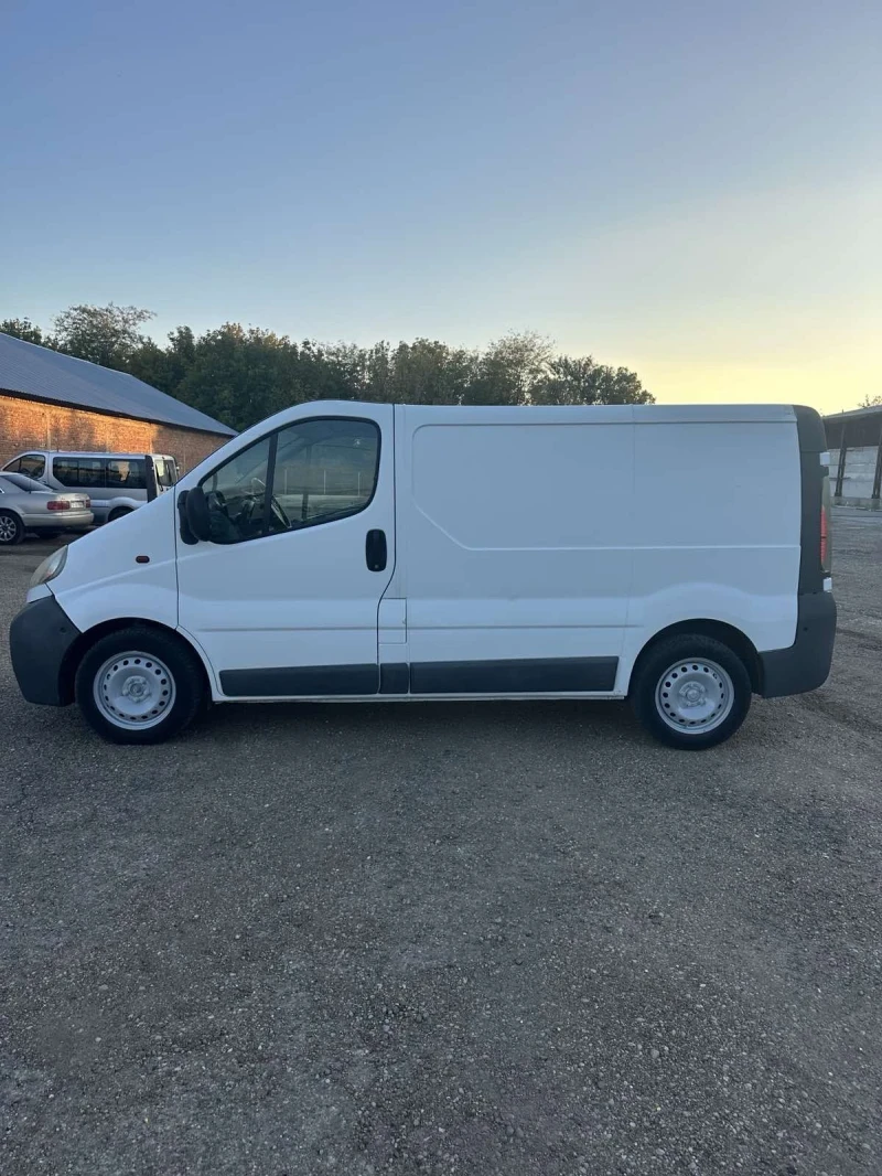 Opel Vivaro 1.9 CDTI, снимка 3 - Бусове и автобуси - 52347014
