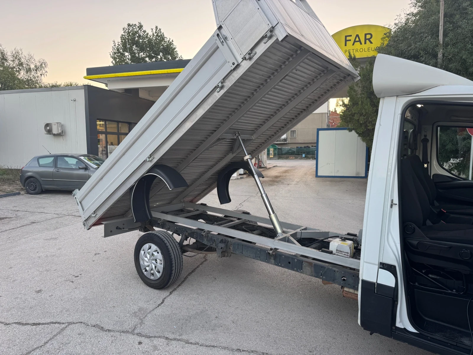 Iveco 35c11 Самосвал - изображение 10