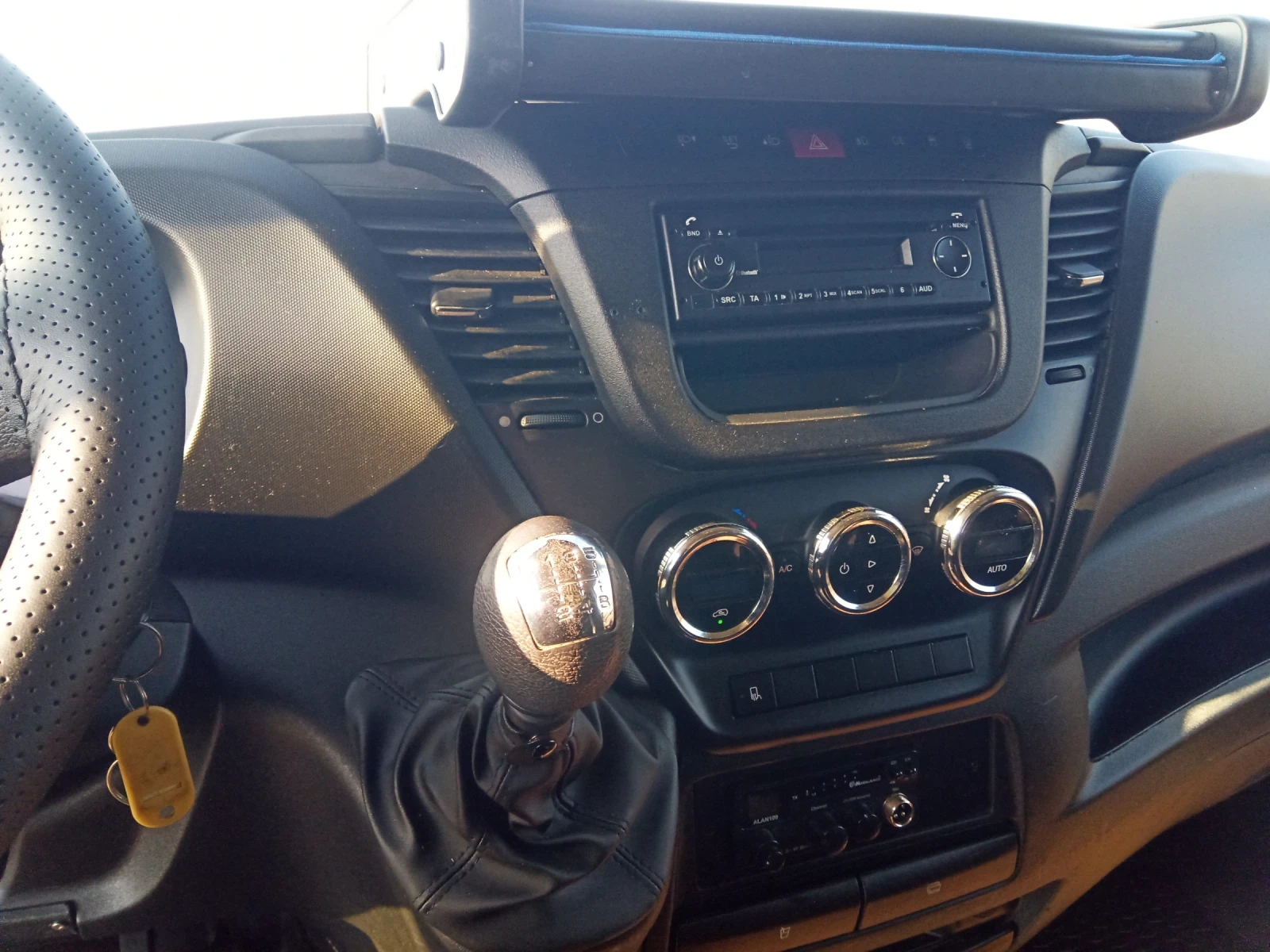 Iveco 35c15 3.0 Хладилен - изображение 4