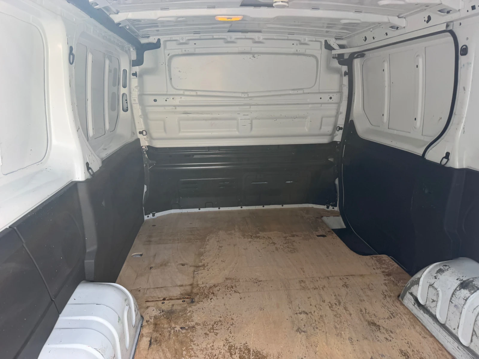 Nissan NV300 Nissan-NV300-1.6DCI-122kc-6 Скорости Kлима-Топ, снимка 7 - Бусове и автобуси - 55272134