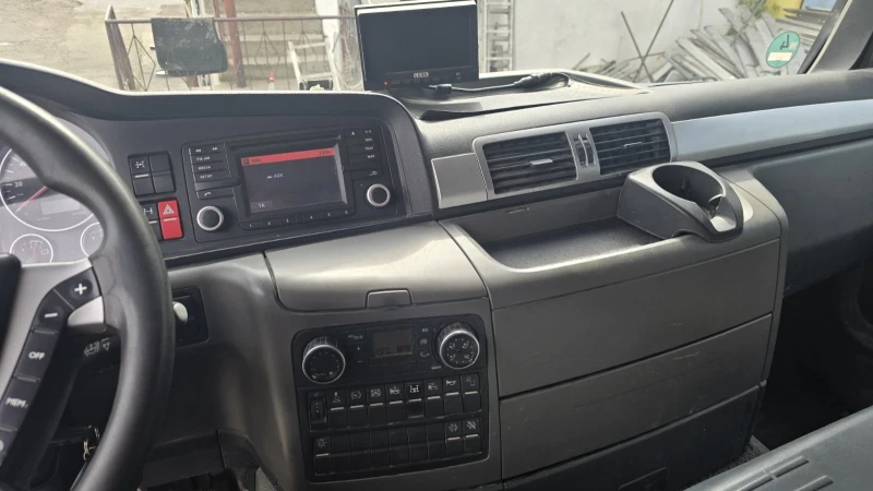 Man Tgs 33.440 / 8Х4 / Jet matic / Mailer kipper / евро 6, снимка 14 - Камиони - 52615967