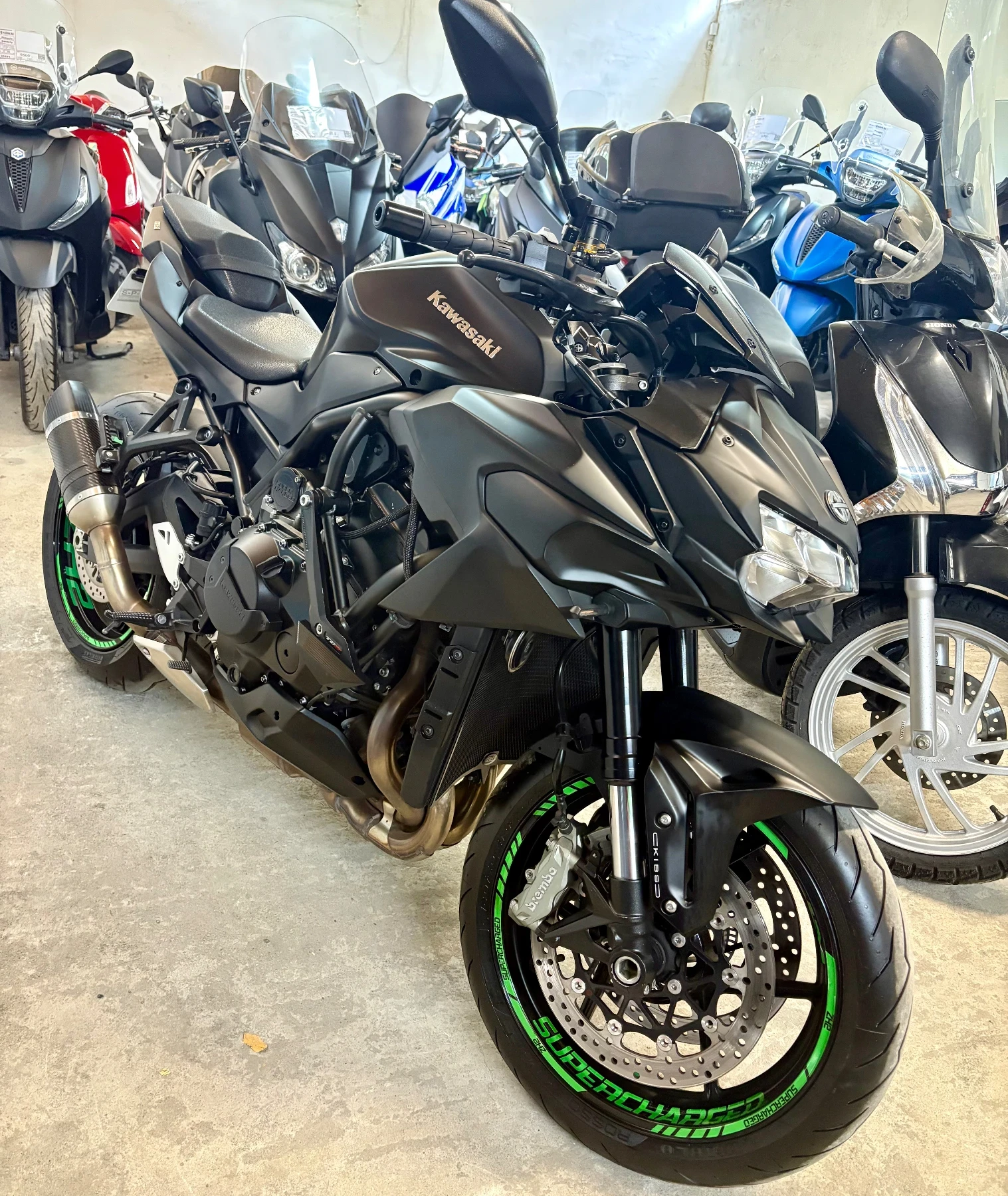 Kawasaki Ninja Z H2 Super Charged Service Book! - изображение 10