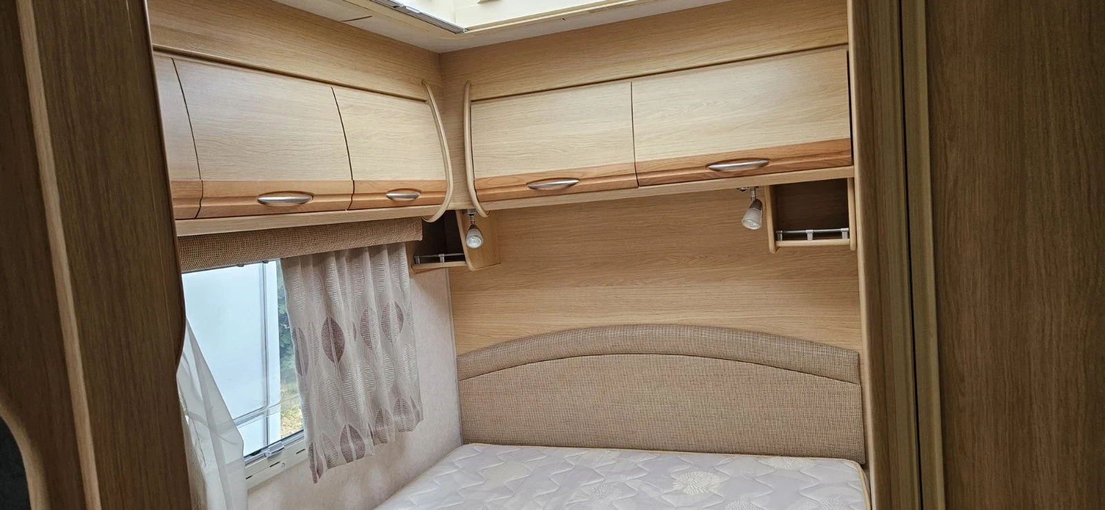 Каравана Coachmen, снимка 12 - Каравани и кемпери - 55339926