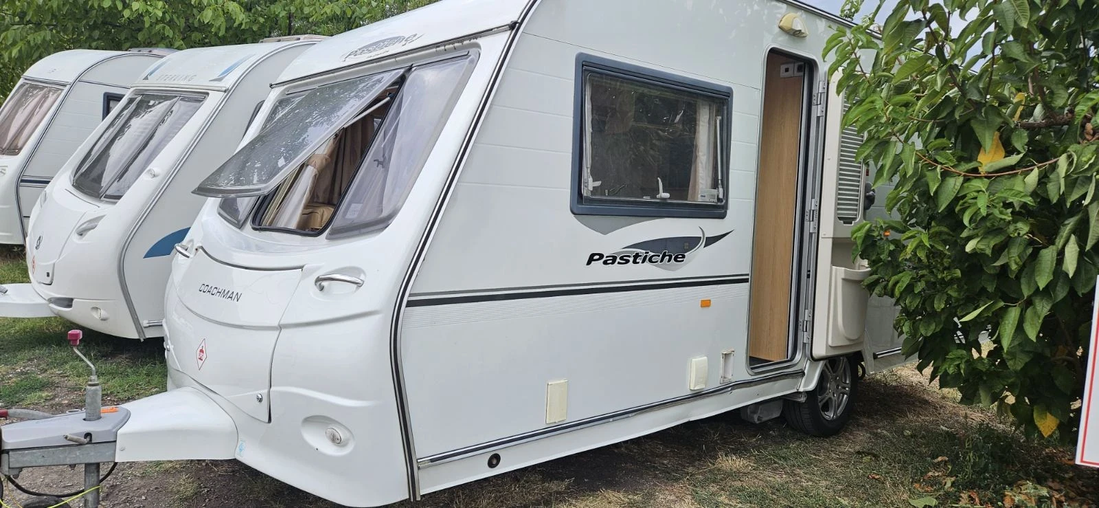 Каравана Coachmen, снимка 8 - Каравани и кемпери - 55339926