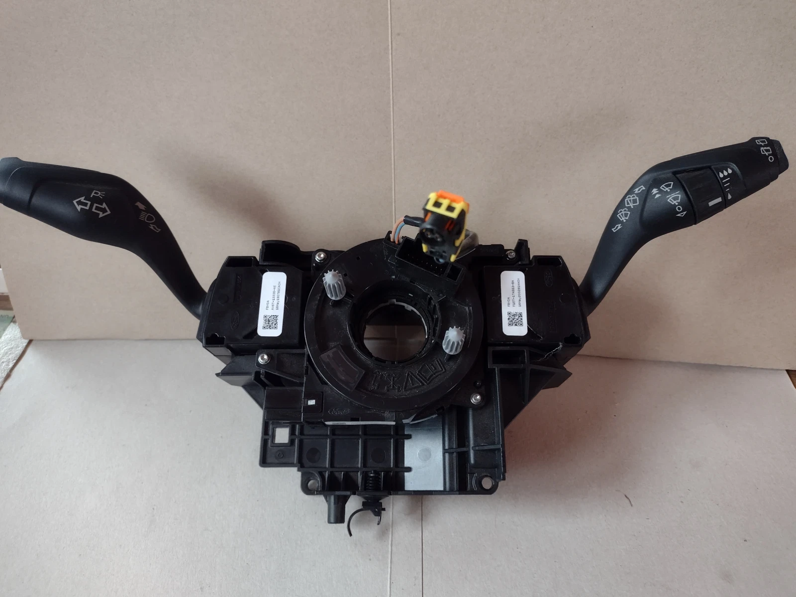 F1ET-13N064-AC  AV6T-13335-AE       FORD C-MAX MK2 ZWAC30123A  | Mobile.bg   1