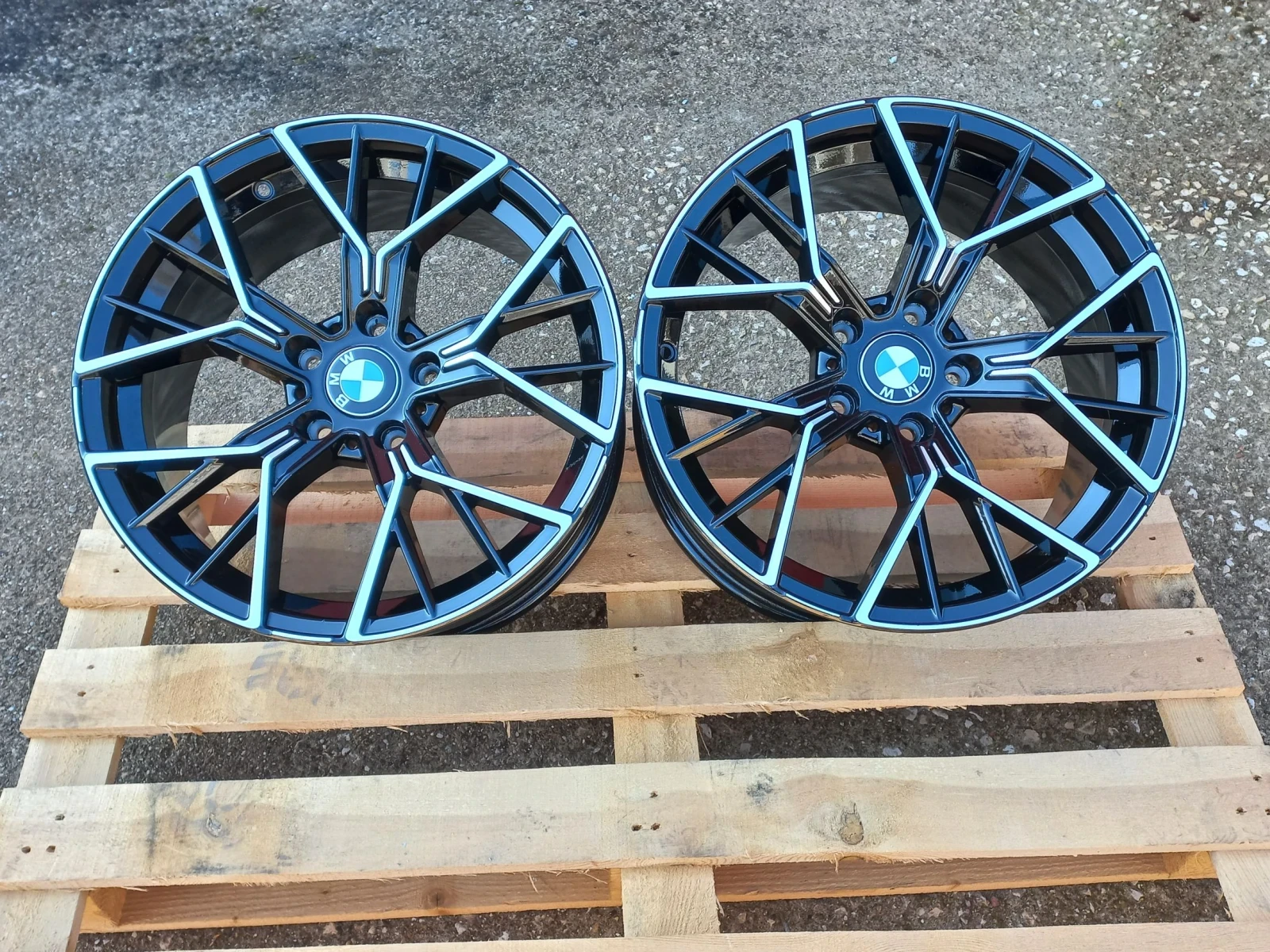 ������ �� BMW | Mobile.bg � ����������� 6