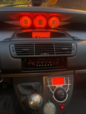 Peugeot 807 2.0 HDI  7местен 2007г., снимка 13
