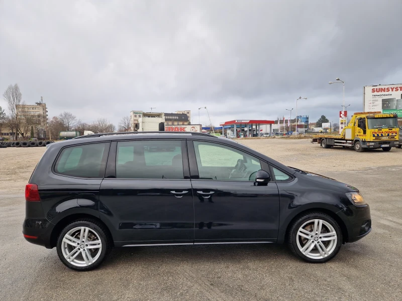 VW Sharan 2.0TDI, 150кс, DSG, 18г.7места, КАТО НОВА, снимка 6 - Автомобили и джипове - 48226918