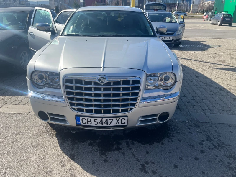 Chrysler 300c, снимка 10 - Автомобили и джипове - 49422370