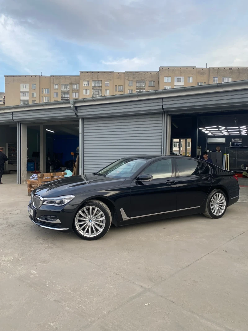BMW 740, снимка 3 - Автомобили и джипове - 52773096