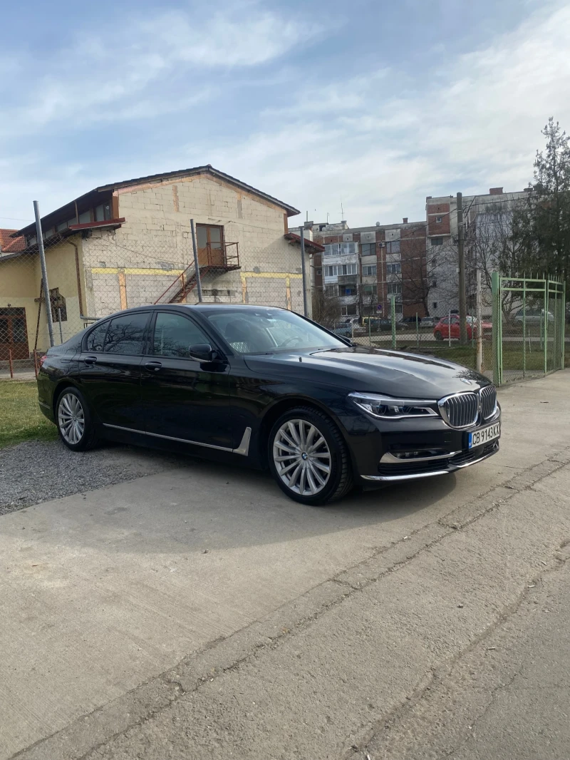 BMW 740, снимка 12 - Автомобили и джипове - 52773096