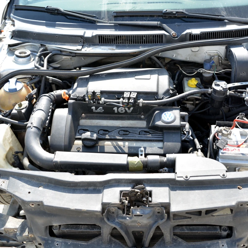 VW Bora 1.4 16V, снимка 6 - Автомобили и джипове - 49928551