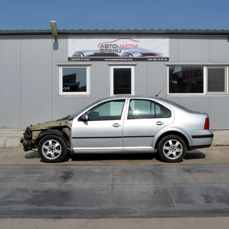 VW Bora 1.4 16V, снимка 3 - Автомобили и джипове - 49928551