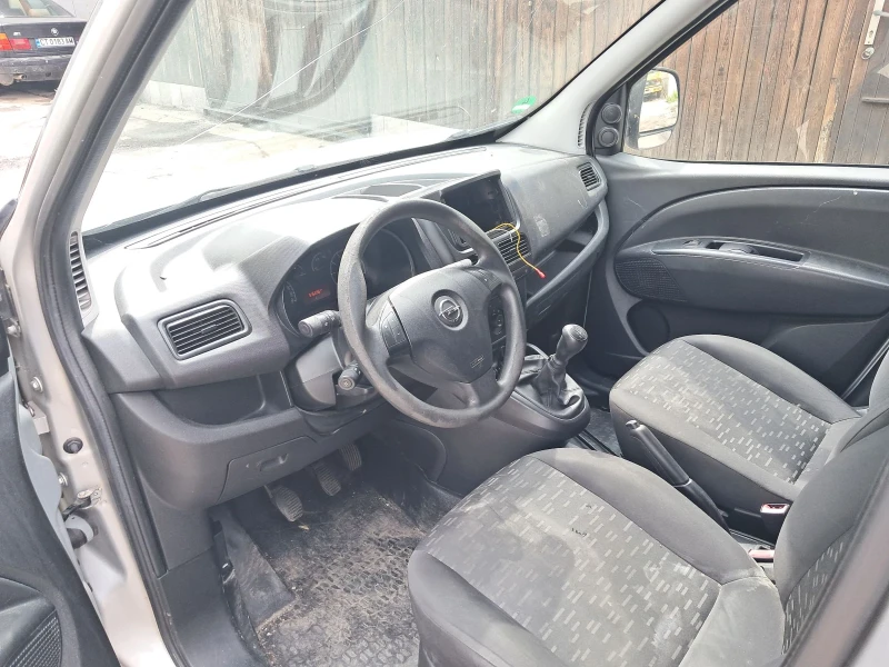 Opel Combo 1.3 mjet, снимка 5 - Автомобили и джипове - 50345007