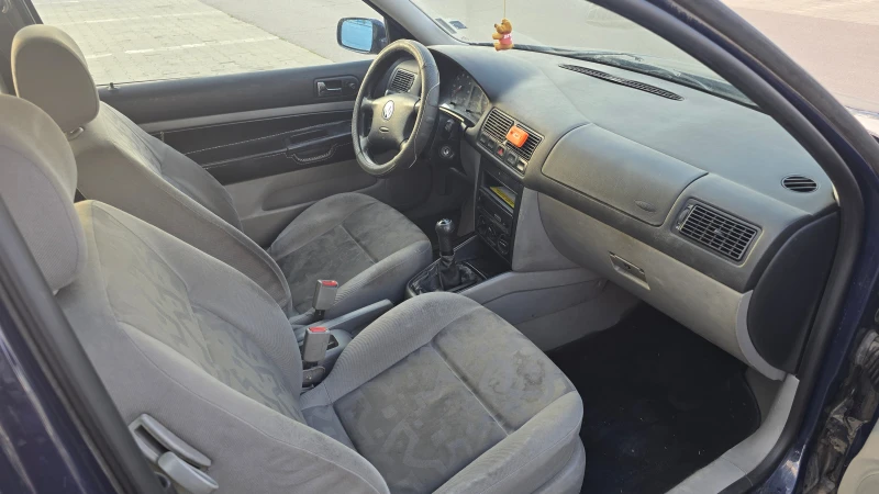 VW Golf, снимка 7 - Автомобили и джипове - 52239322
