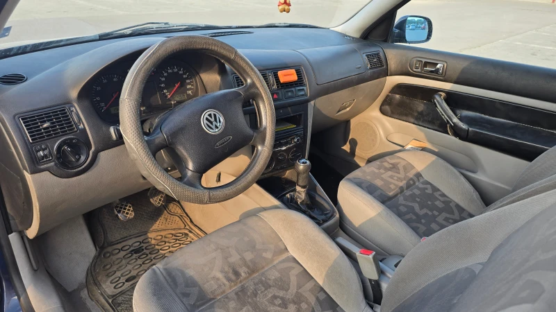VW Golf, снимка 8 - Автомобили и джипове - 52239322