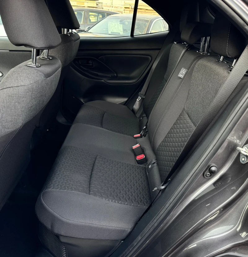 Toyota Yaris Cross Trend / Гаранционна, снимка 11 - Автомобили и джипове - 52883558