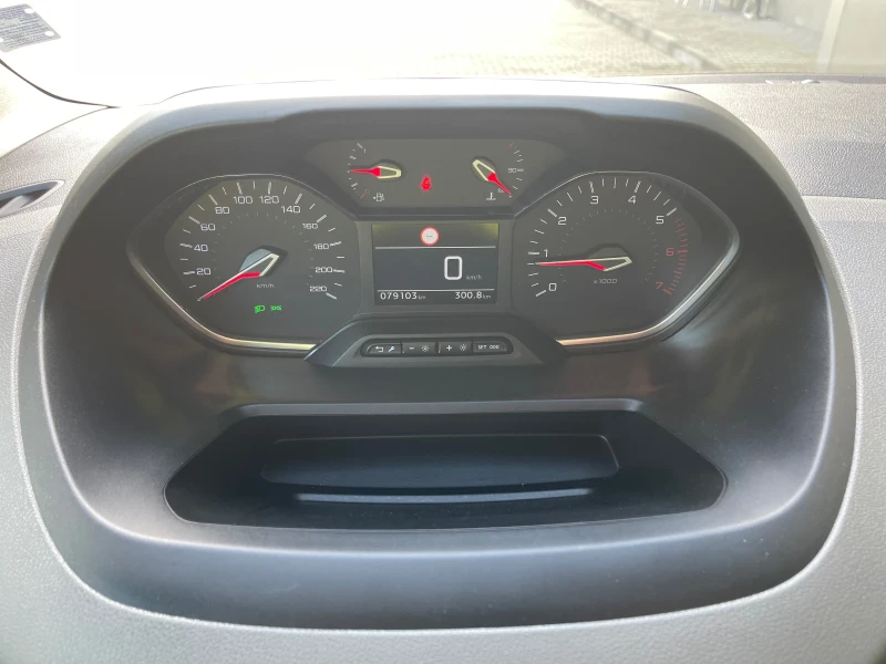 Peugeot Rifter 1.5 Blue-HDi Active, снимка 11 - Автомобили и джипове - 53023016
