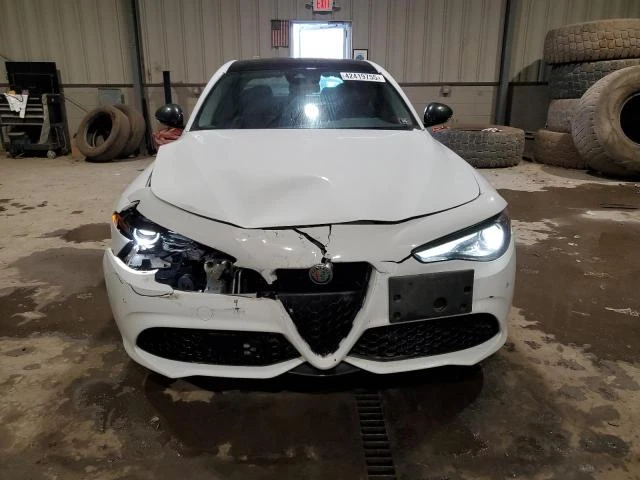 Alfa Romeo Giulia TI Q4 , снимка 5 - Автомобили и джипове - 49287672