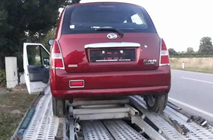 Daihatsu Trevis ПЕТ БРОЯ - изображение 2