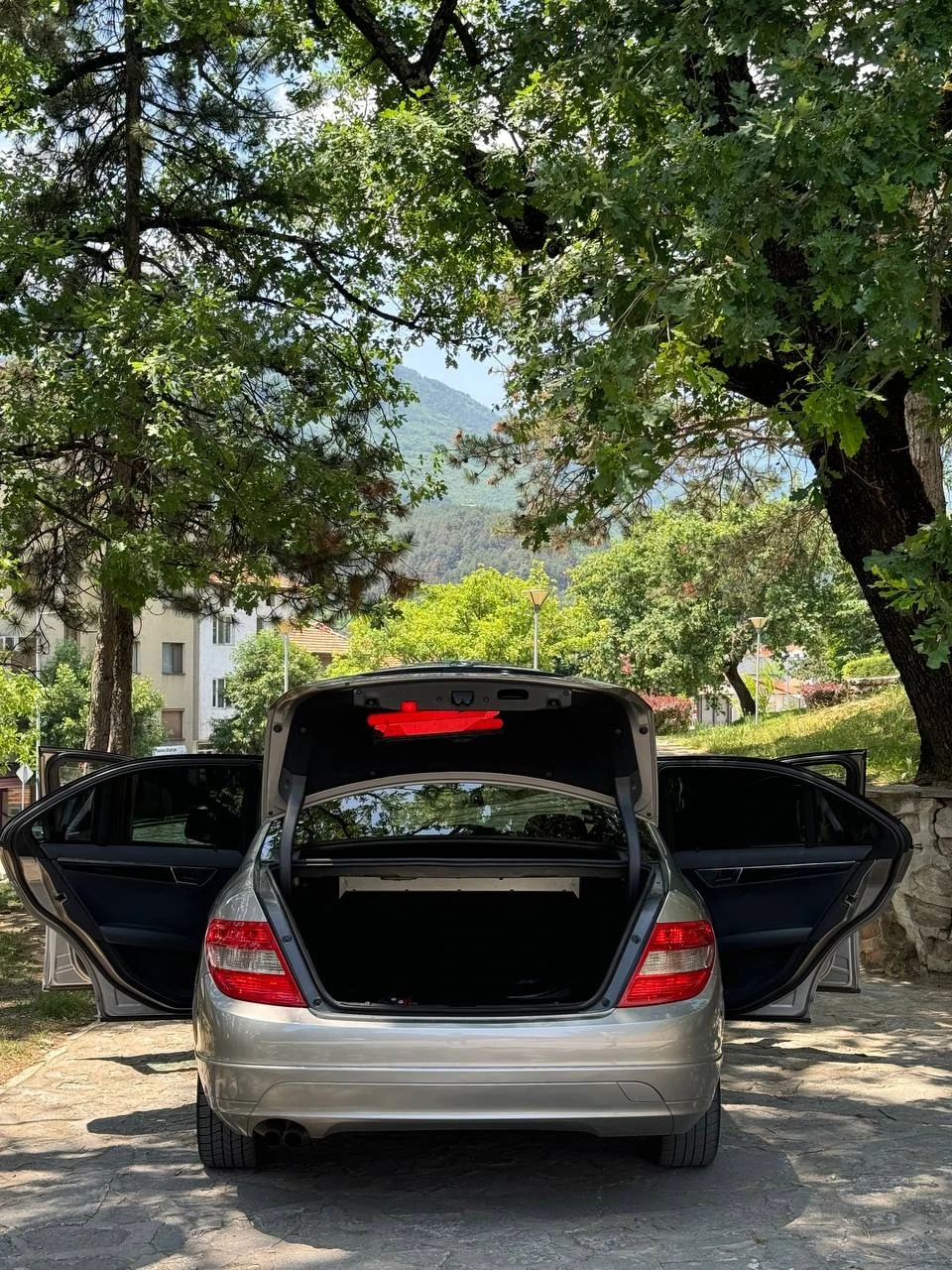 Mercedes-Benz C 200  - изображение 10