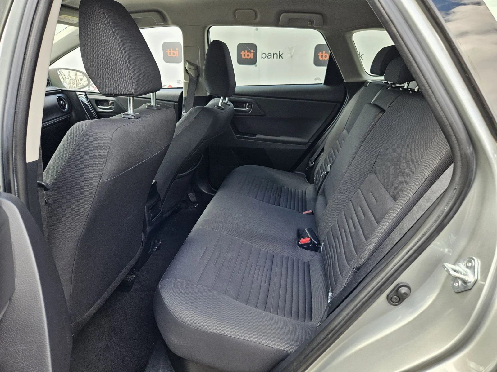 Toyota Auris 1.8HYBRID-99кс= FACE= КАМЕРА= СЕРВ. ИСТОРИЯ  - изображение 9