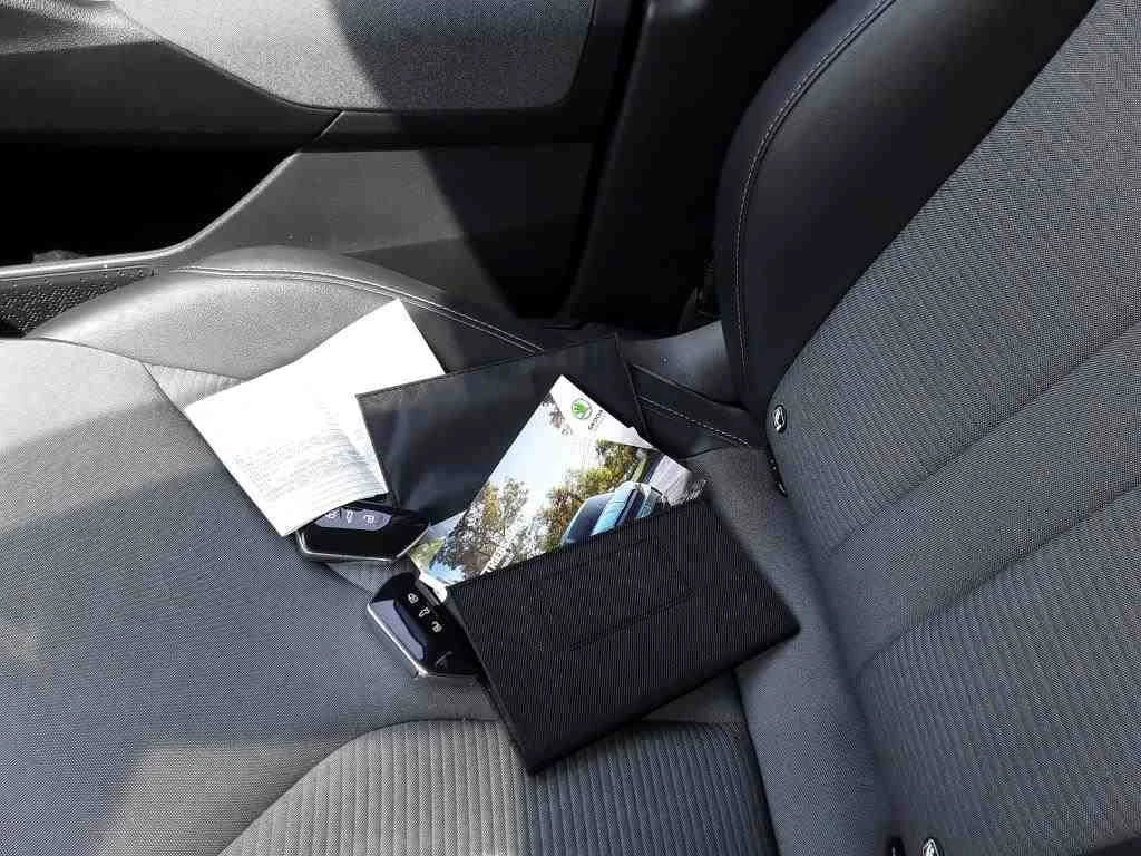 Skoda Enyaq 60.039 km - изображение 7