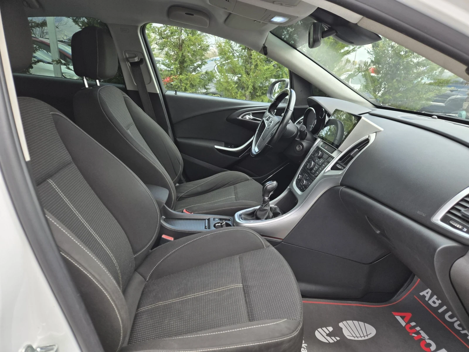 Opel Astra 2.0CDTI-160кс= 6ск= НАВИ= КАМЕРА= SPORT EDITION, снимка 15 - Автомобили и джипове - 53977978