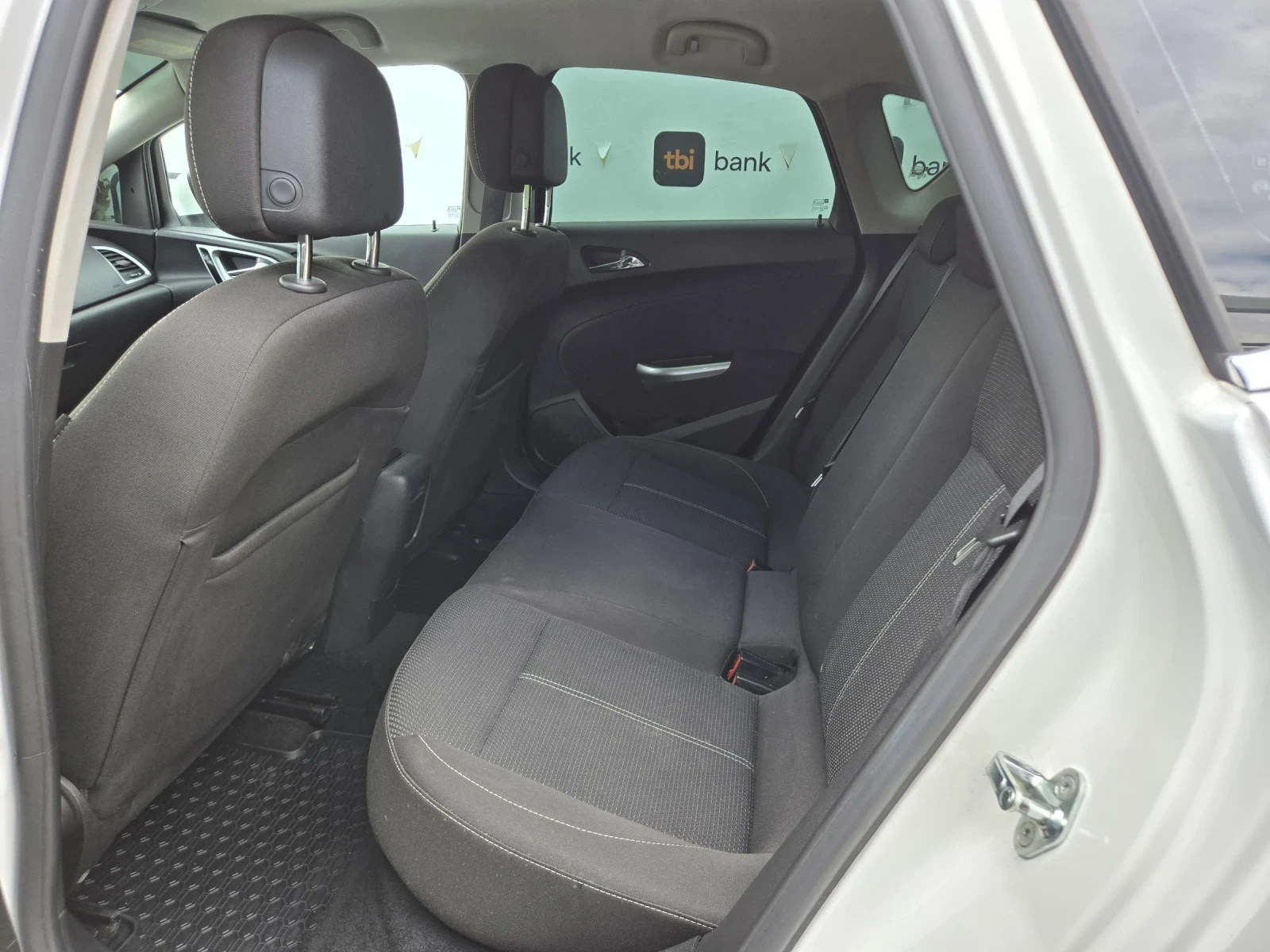 Opel Astra 2.0CDTI-160кс= 6ск= НАВИ= КАМЕРА= SPORT EDITION, снимка 9 - Автомобили и джипове - 53977978