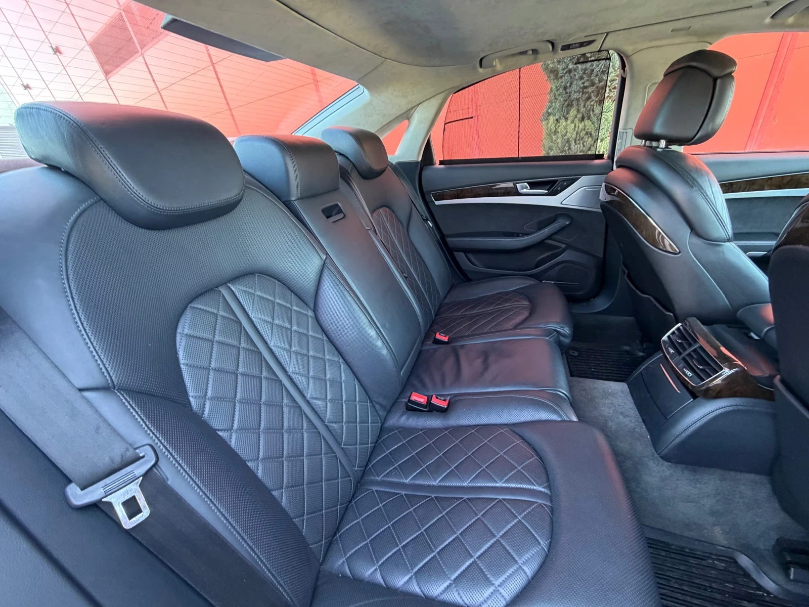 Audi A8 4.2TDI* V8* BiTurbo* Вакум, снимка 7 - Автомобили и джипове - 54109776